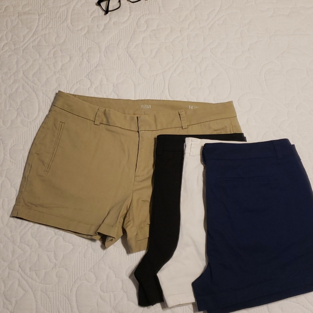 A.N.A. Twill Shorts